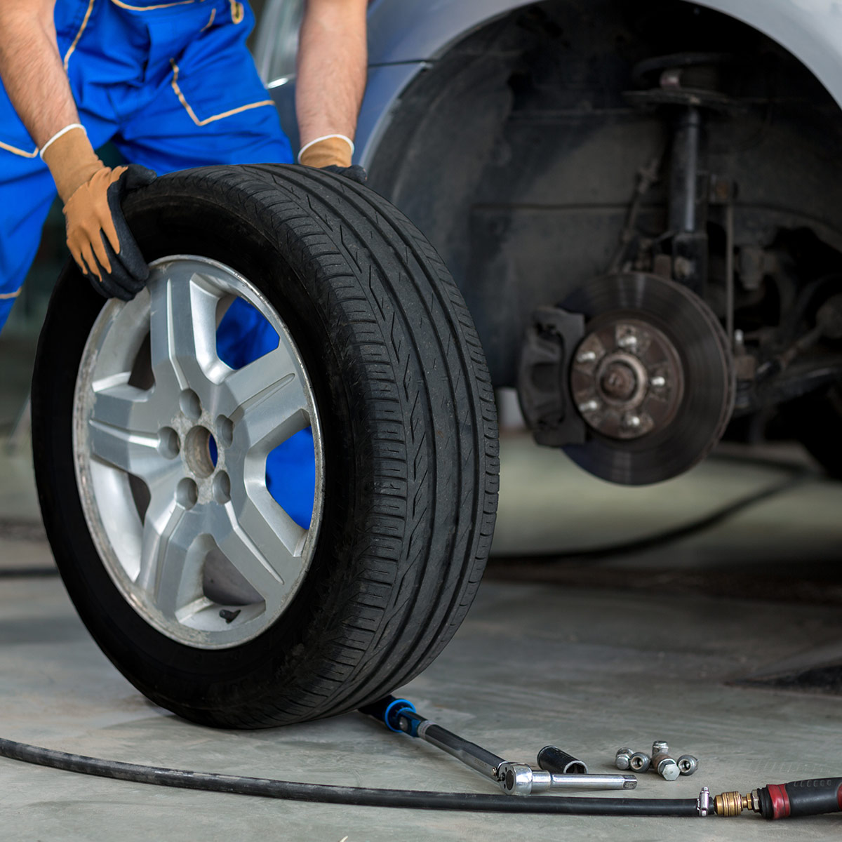Car tyre rotation costs & repairs | AutoGuru