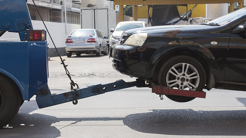 Flatbed Vs Wheel Lift Tow Trucks: What's The Difference?