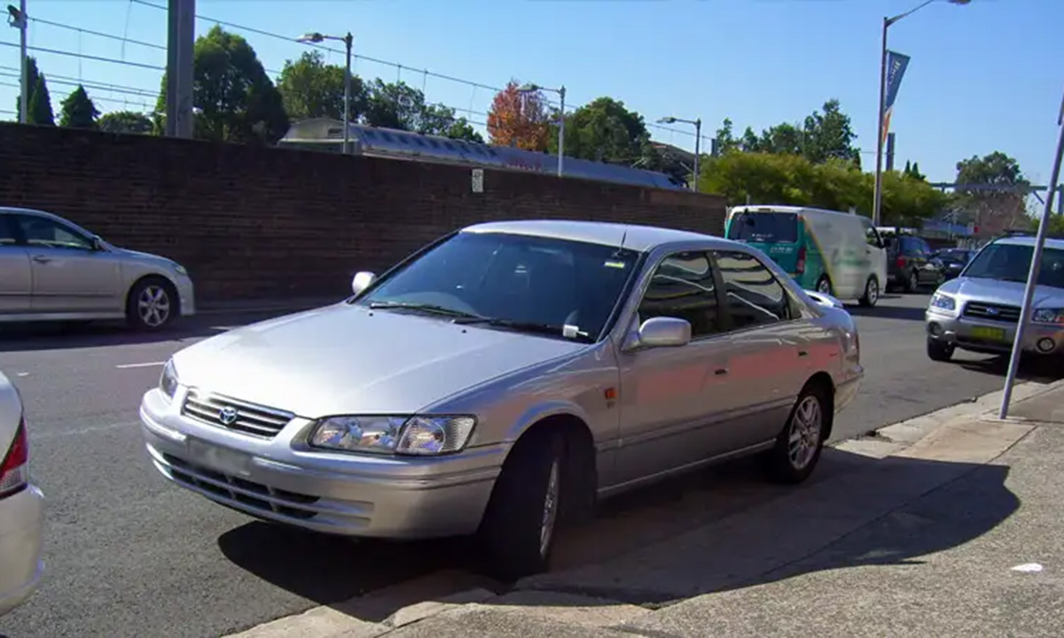 How far away can you park from a driveway or street corner? AutoGuru